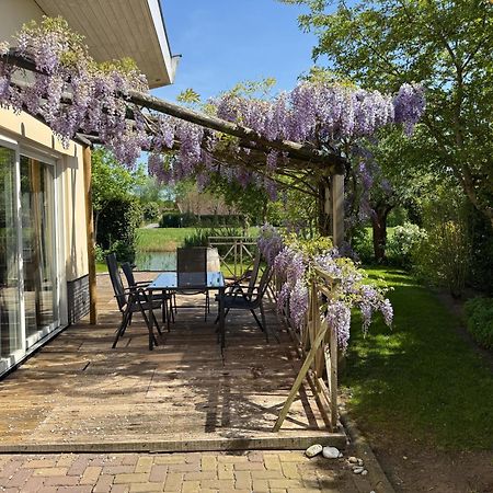 Spacious Comfort Villa Vera With Hottub Zeewolde Exterior photo