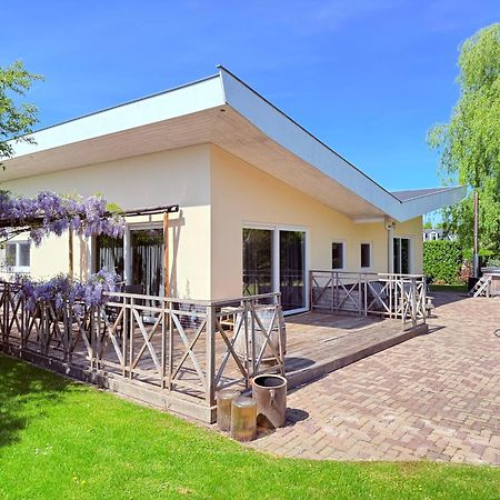 Spacious Comfort Villa Vera With Hottub Zeewolde Exterior photo
