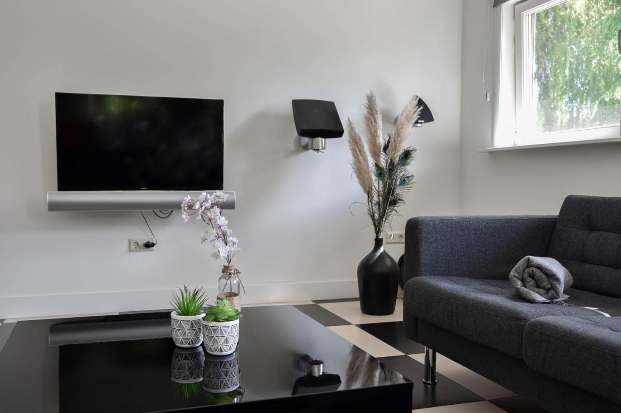 Spacious Comfort Villa Vera With Hottub Zeewolde Exterior photo