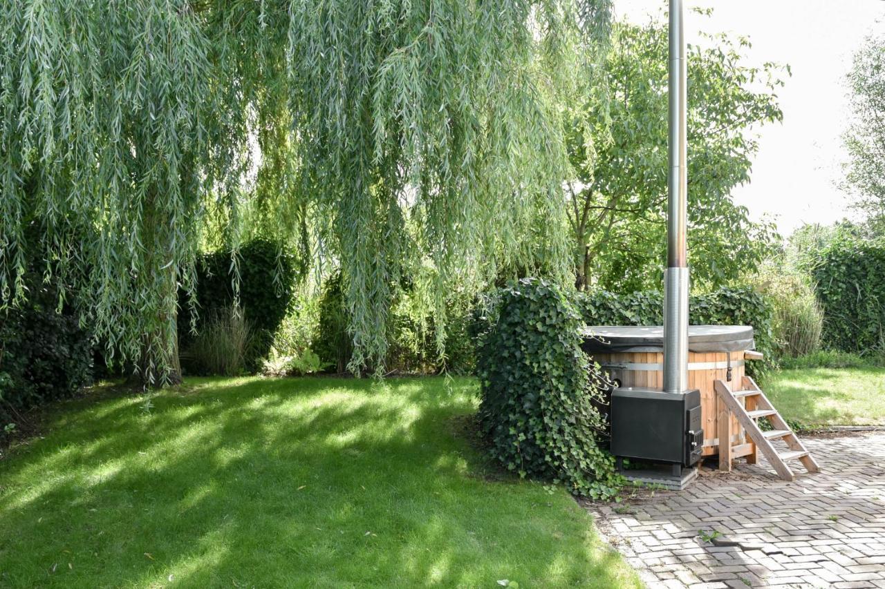 Spacious Comfort Villa Vera With Hottub Zeewolde Exterior photo